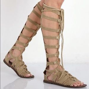 Free People Cypress Gladiator Sandal in Tan size 7